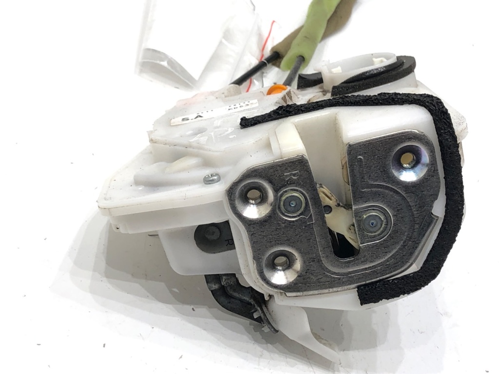 [STARK-696191] Cerradura de puerta delantera derecha Mazda CX-5 (KE, GH)
