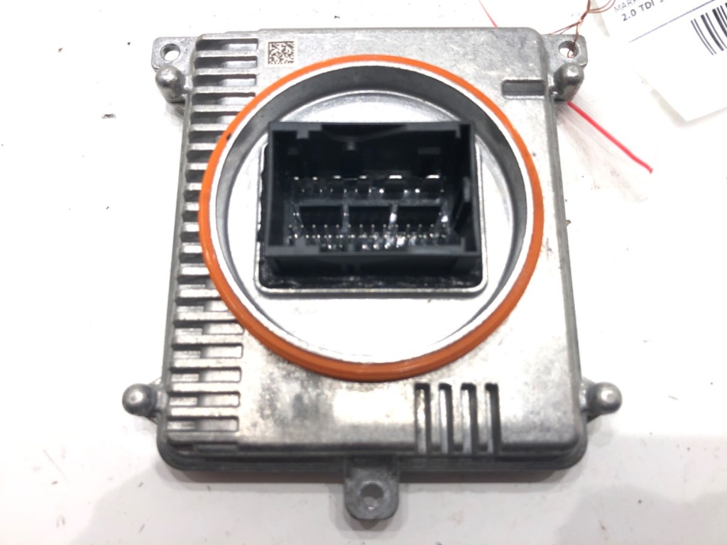 [STARK-696471] Módulo de control de xenón Skoda Octavia IV (NX3, NN3)
