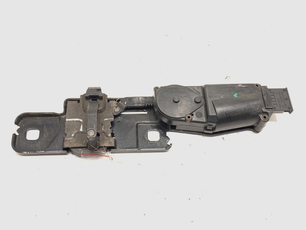 [STARK-701781] Cerradura de portón trasero Audi A6 C7 (4G2, 4GC)