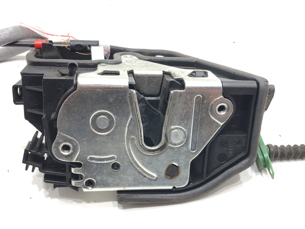 [STARK-701915] Cerradura de puerta trasera derecha BMW X3 (E83)