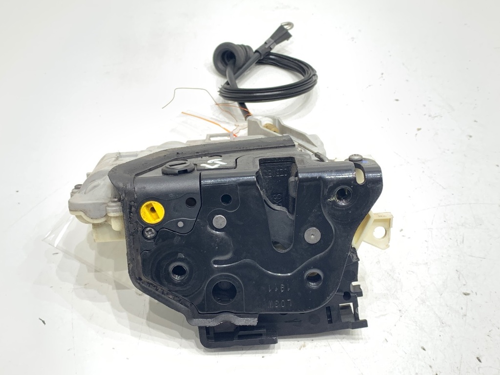 [STARK-704564] Cerradura de puerta trasera izquierda VW Passat B7 Variant (365)