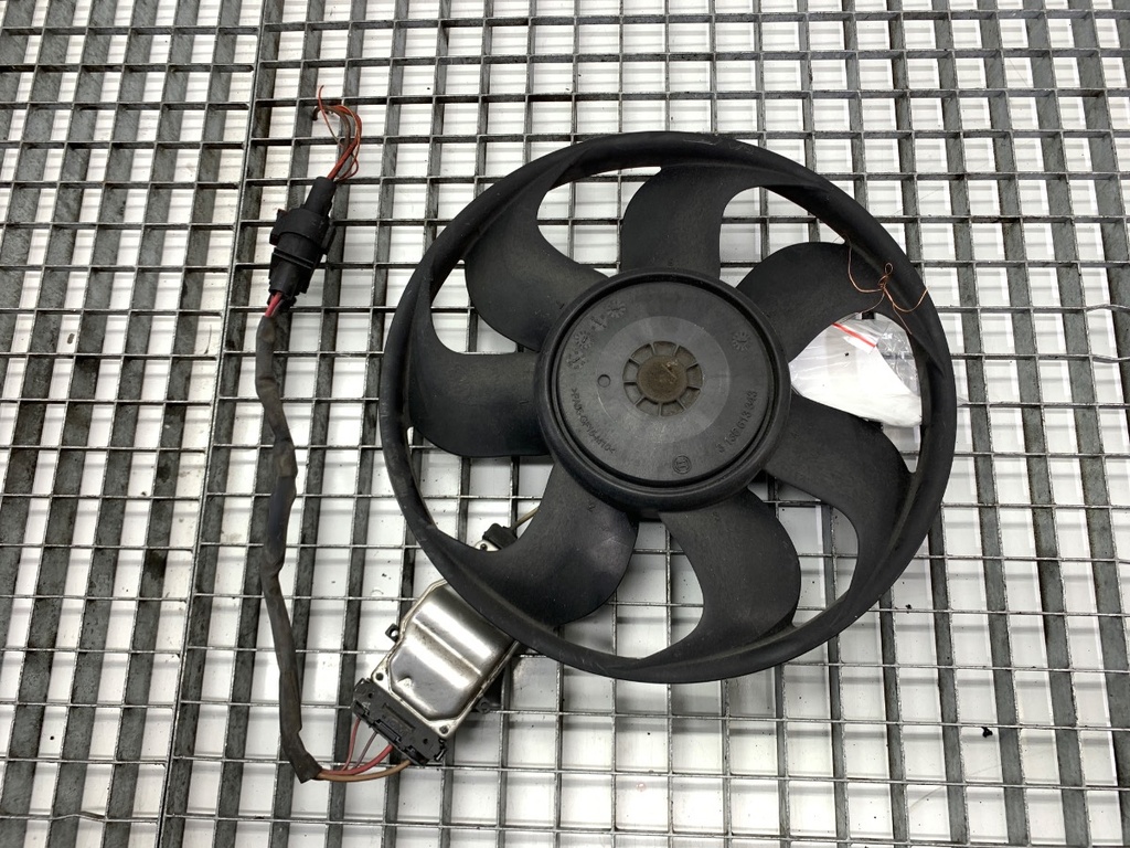 [STARK-855103] Ventilador de aire acondicionado Audi A4 B8 Avant (8K5) 2.7 TDI 190 CV