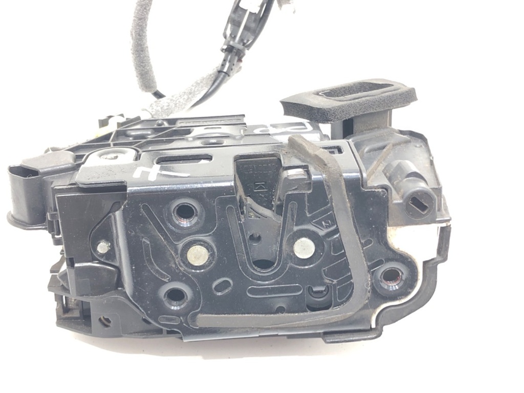 [STARK-707022] Cerradura de puerta delantera derecha VW Golf VII