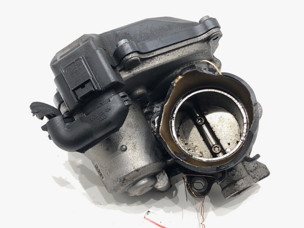 [STARK-707653] Cuerpo de mariposa AUDI A4 B8 (8K2)