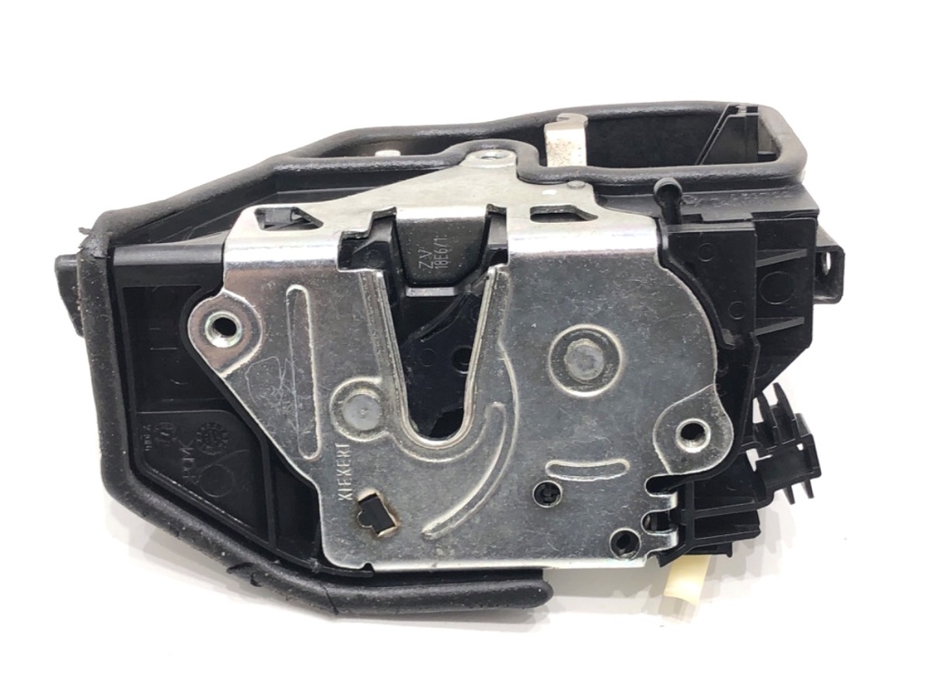 [STARK-708106] Cerradura de puerta trasera izquierda BMW Serie 3 (F30, F80)