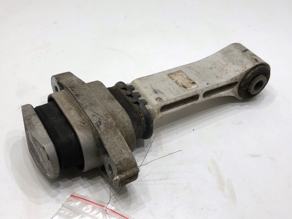 [STARK-709012] Soporte de motor HYUNDAI TUCSON (NX4E, NX4A)