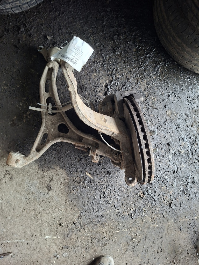 [EPE-103245] Brazo de suspensión izquierdo Jeep Cherokee IV WK 3.0 CRD