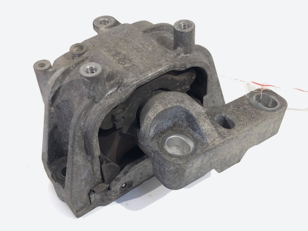 [STARK-711997] Soporte motor izquierdo VW Passat CC B6 (357)