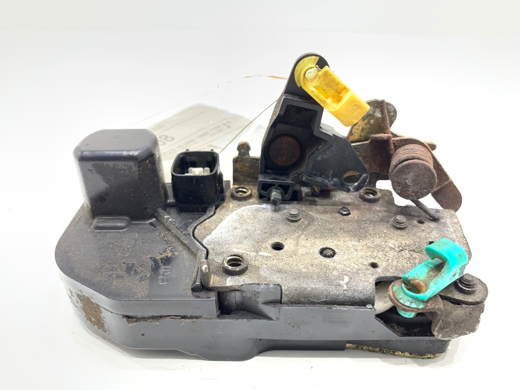 [STARK-712308] Cerradura de puerta delantera derecha Chrysler 300C