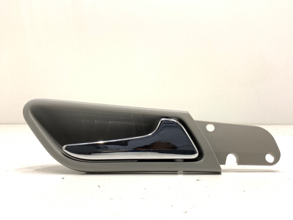 [STARK-712359] Maneta de puerta interior delantera derecha Mercedes-Benz Clase B