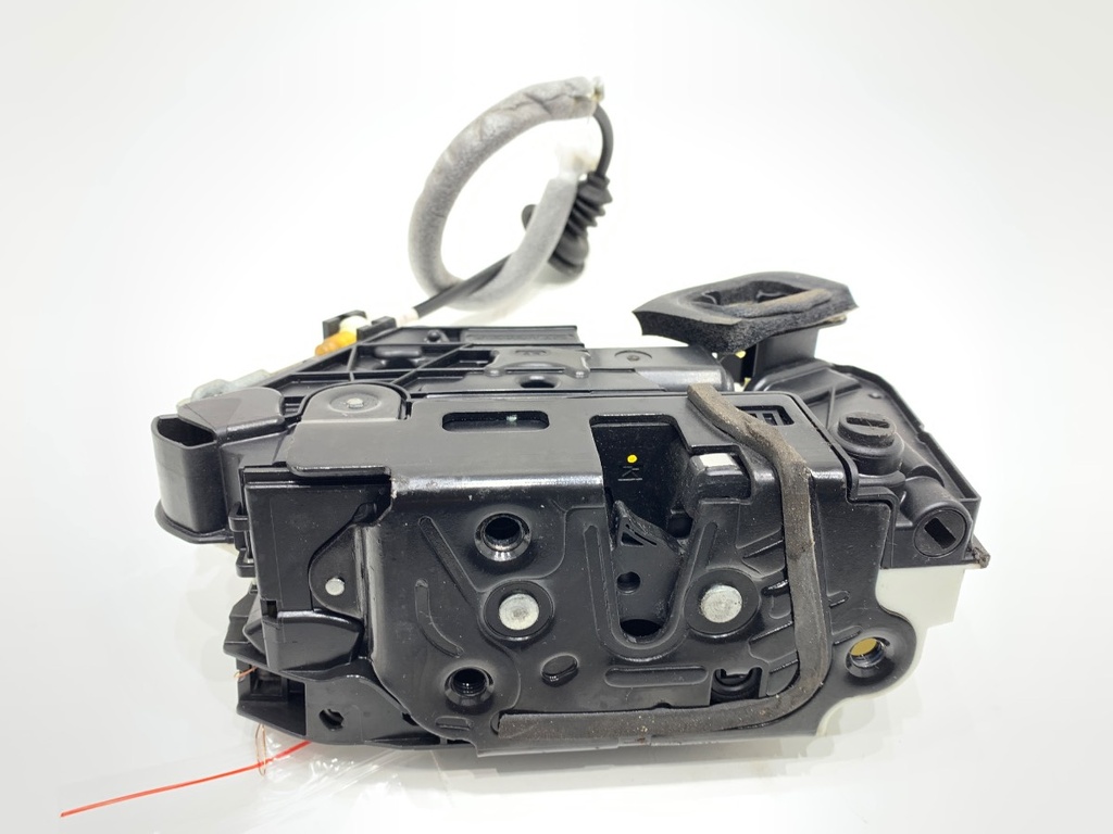 [STARK-714680] Cerradura de puerta trasera derecha Skoda Rapid