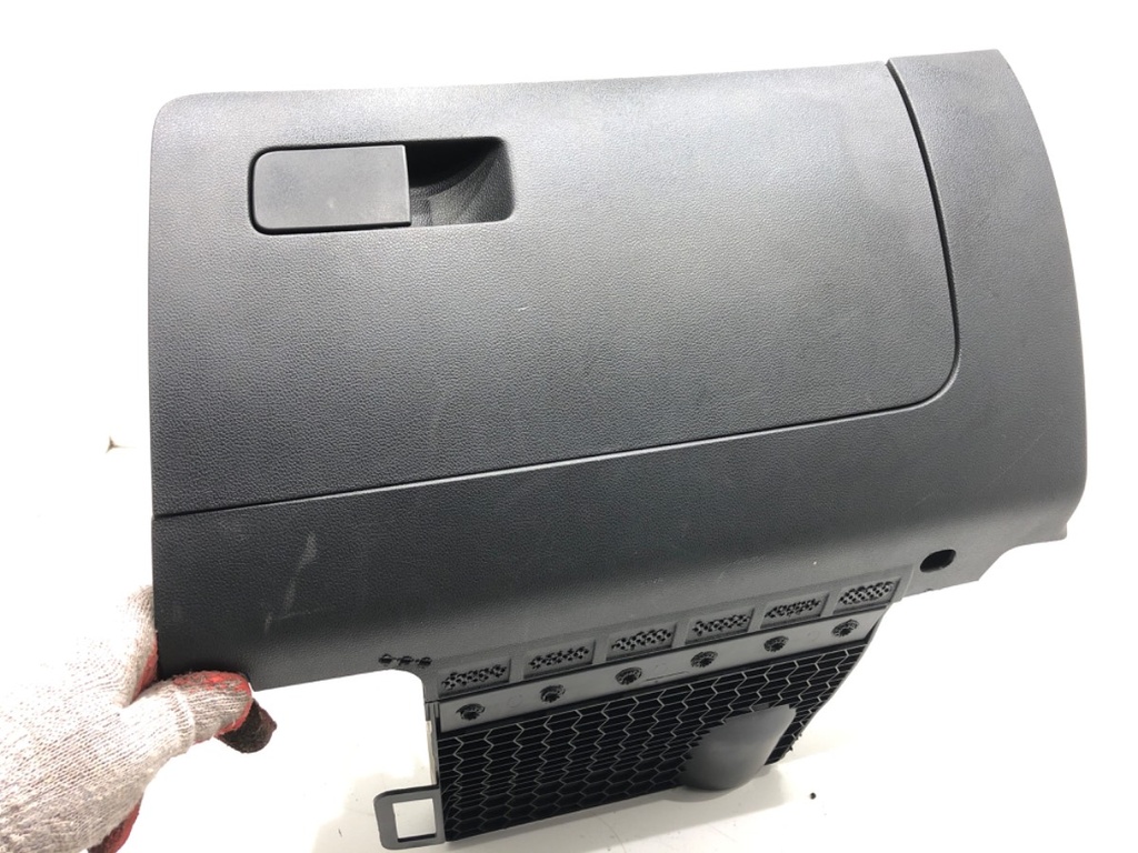 [STARK-714703] Guantera Skoda Rapid (NH3, NK3, NK6)