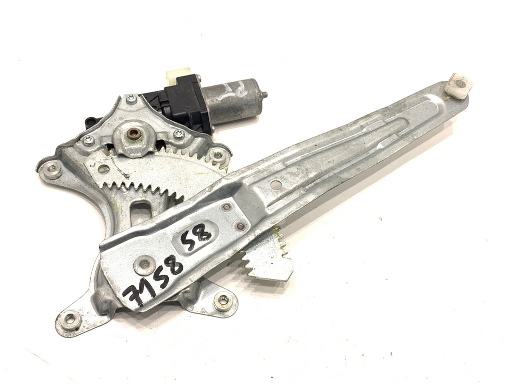 [STARK-715858] Elevalunas delantero derecho Suzuki S-Cross 2022