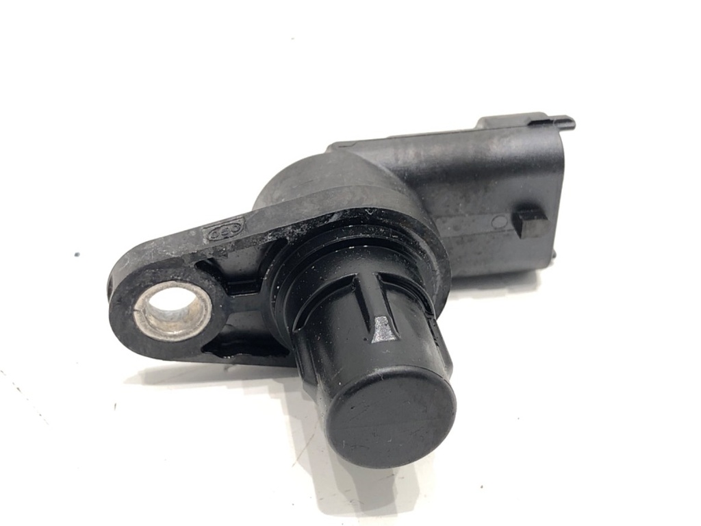 [STARK-715914] Sensor de posición de árbol de levas Suzuki S-Cross 2022