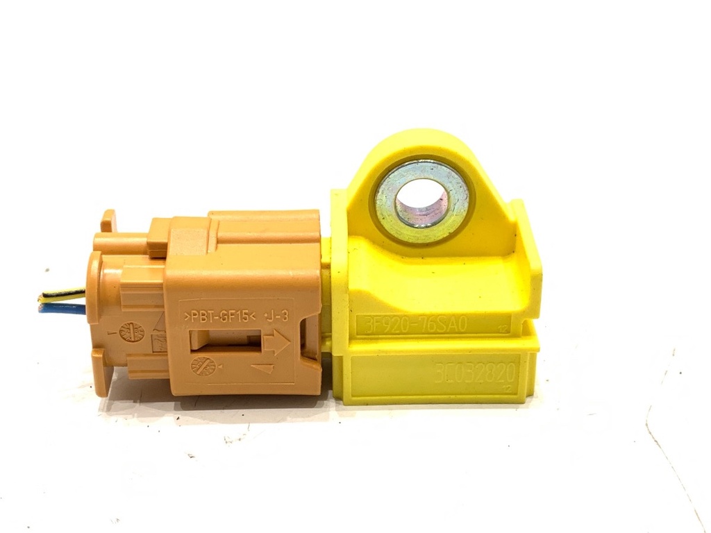 [STARK-715915] Sensor de impacto Suzuki S-Cross 2022