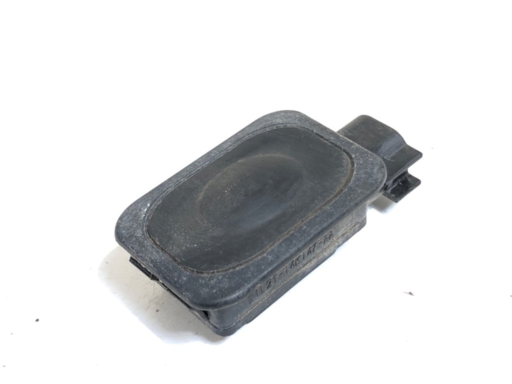 [STARK-716923] Maneta de portón trasero Ford Mondeo V