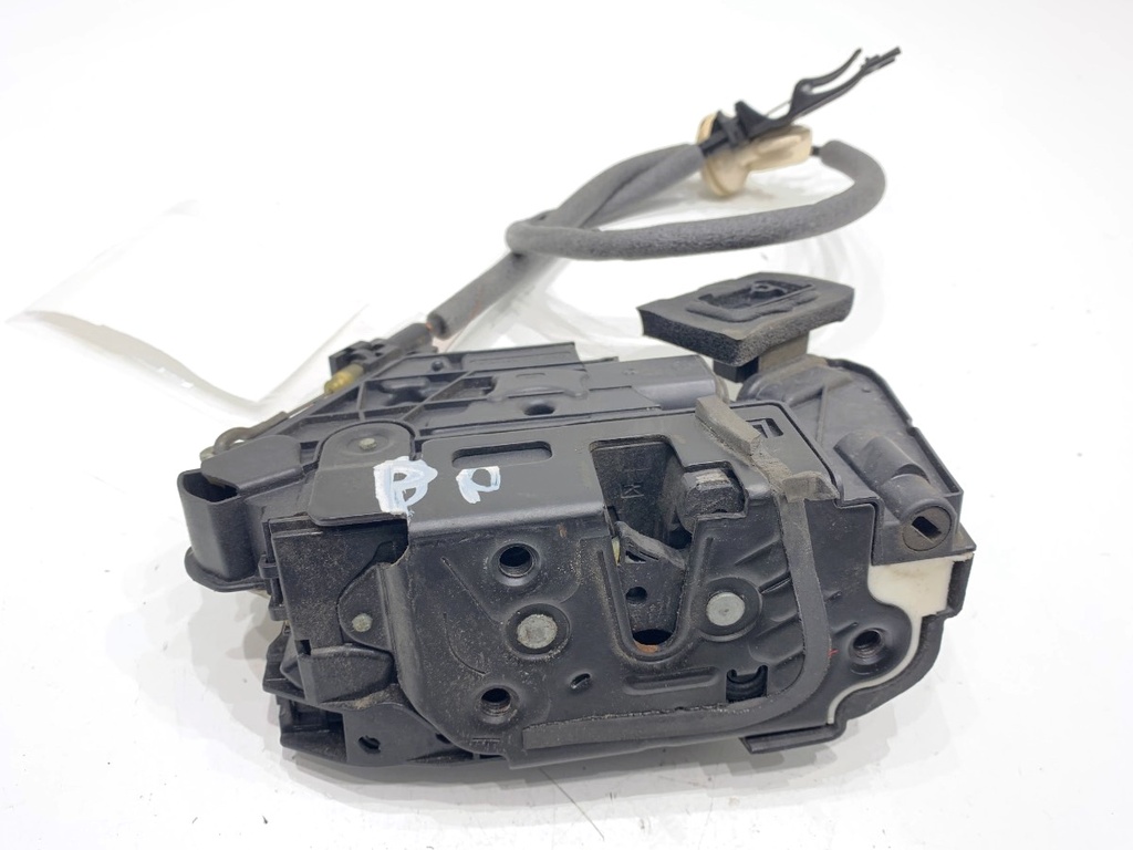 [STARK-719114] Cerradura de puerta delantera derecha VW Golf VII