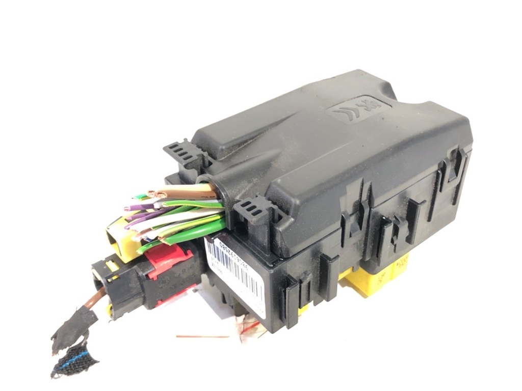 [STARK-720517] Caja de fusibles Peugeot 308 SW II