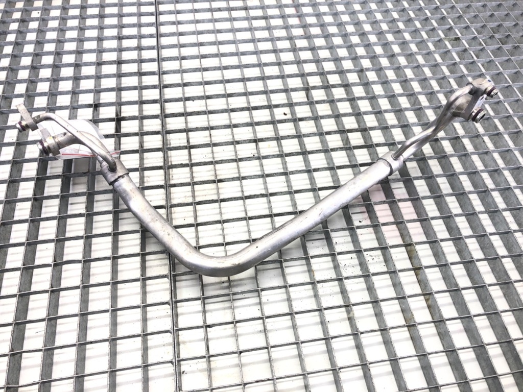 [STARK-722531] Tubo de aire acondicionado VW Golf VII