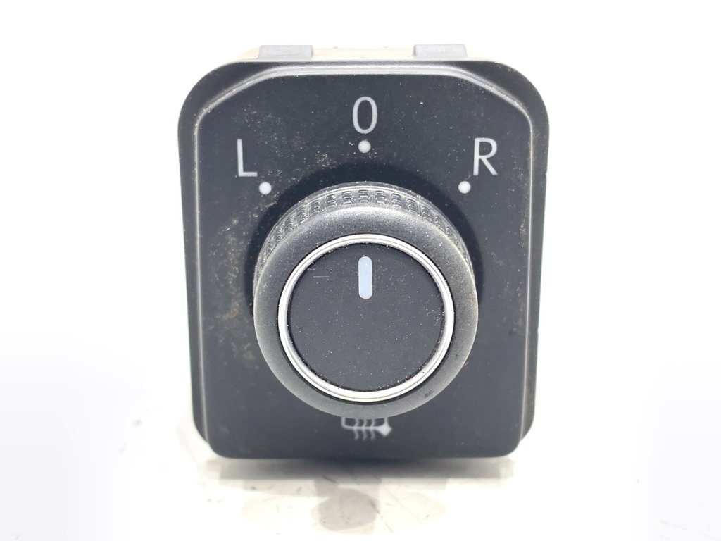 [STARK-724614] Mando de ajuste de retrovisores VW Golf VIII (CD1)