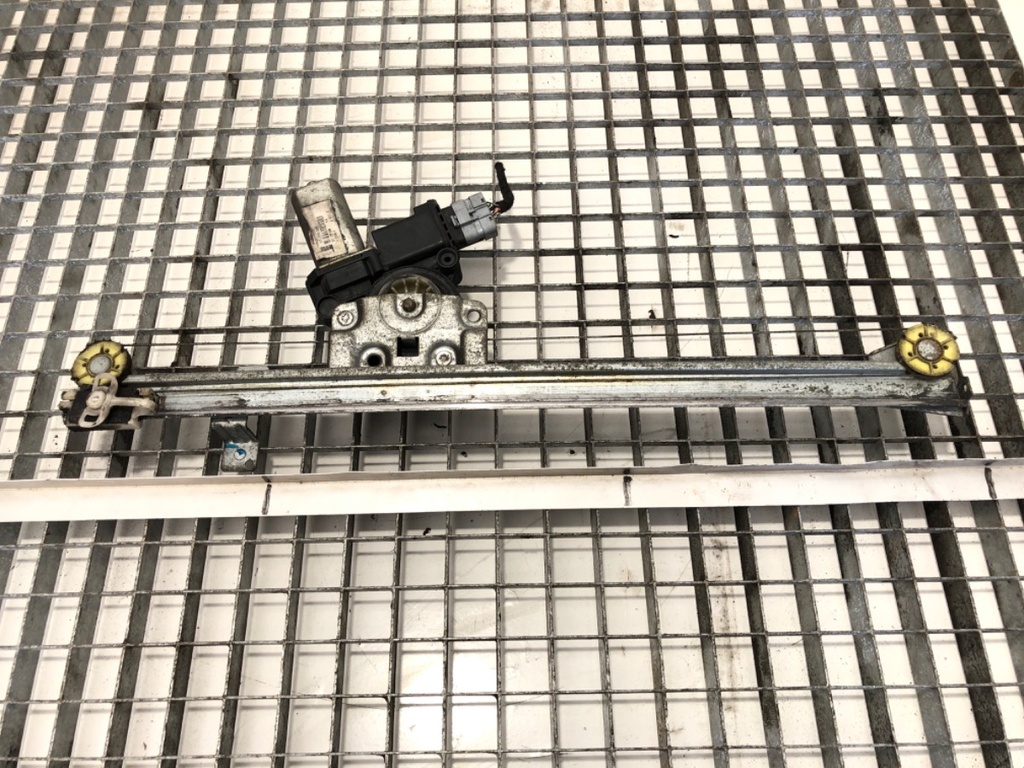 [STARK-726733] Elevalunas delantero derecho Peugeot Boxer
