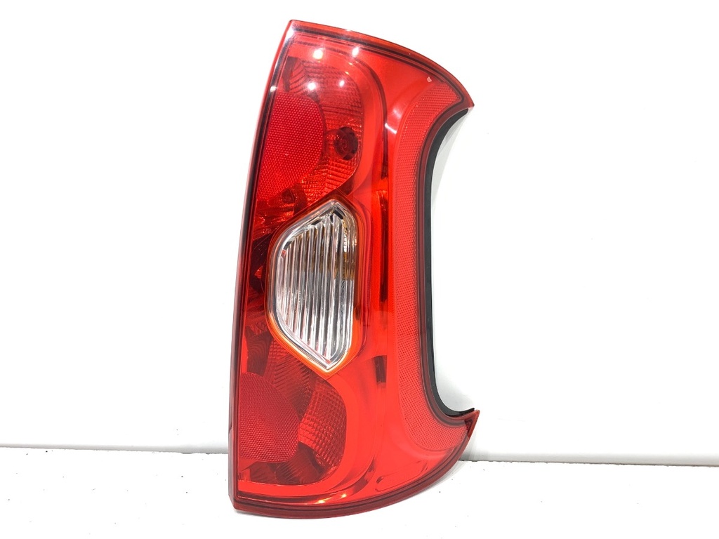 [STARK-728003] Piloto trasero derecho Fiat Panda (312_, 319_)