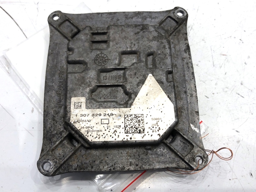 [STARK-729077] Módulo de control de faro Audi A4 B8