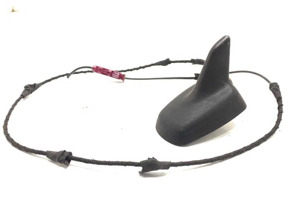 [STARK-729098] Antena Audi A4 B8