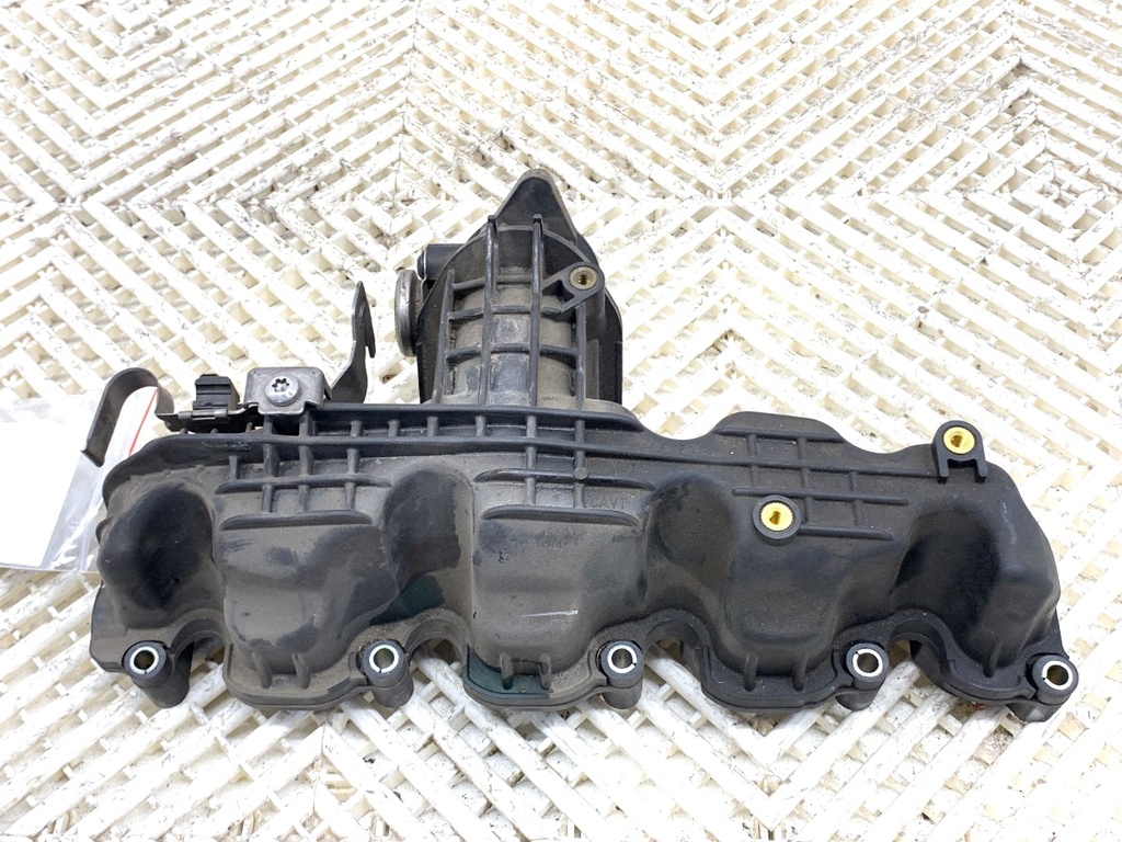 [STARK-733715] Colector de admisión VW Polo V (6R1, 6C1)