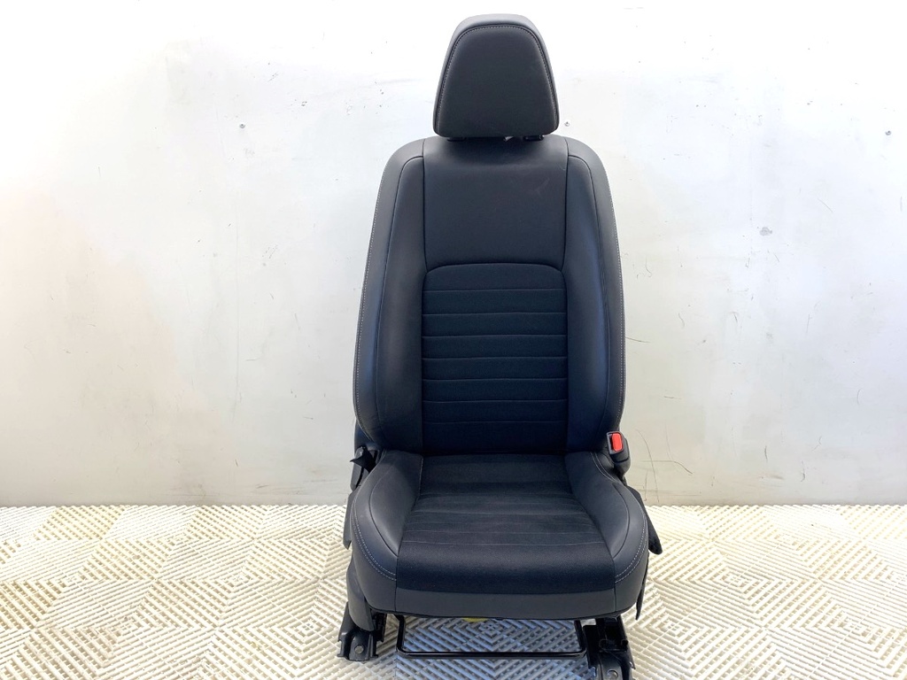 [STARK-863270] Asiento delantero derecho Lexus IS III (_E3_) 2013-2022