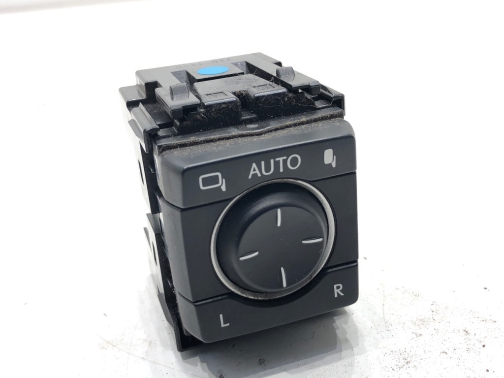 [STARK-919609] Mando de retrovisores Lexus NX (_Z1_)