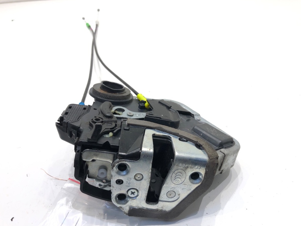 [STARK-920331] Cerradura de puerta trasera derecha Lexus NX (_Z1_)