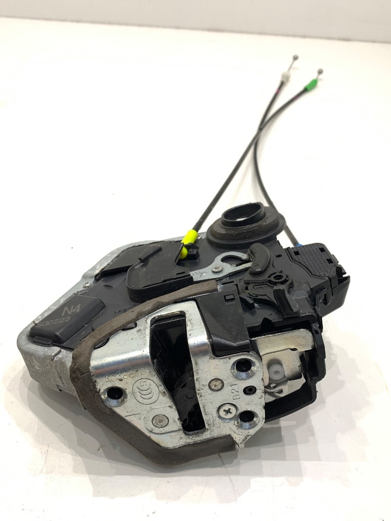 [STARK-920332] Cerradura de puerta trasera izquierda Lexus NX (_Z1_)