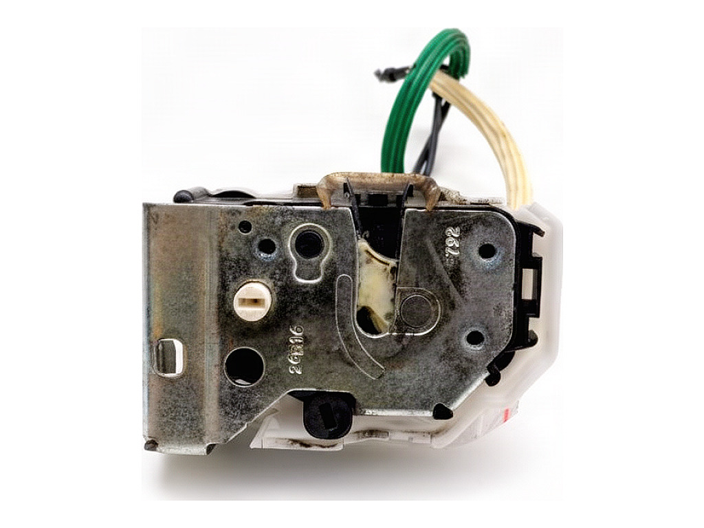 [STARK-941333] Cerradura de puerta trasera derecha Fiat Tipo