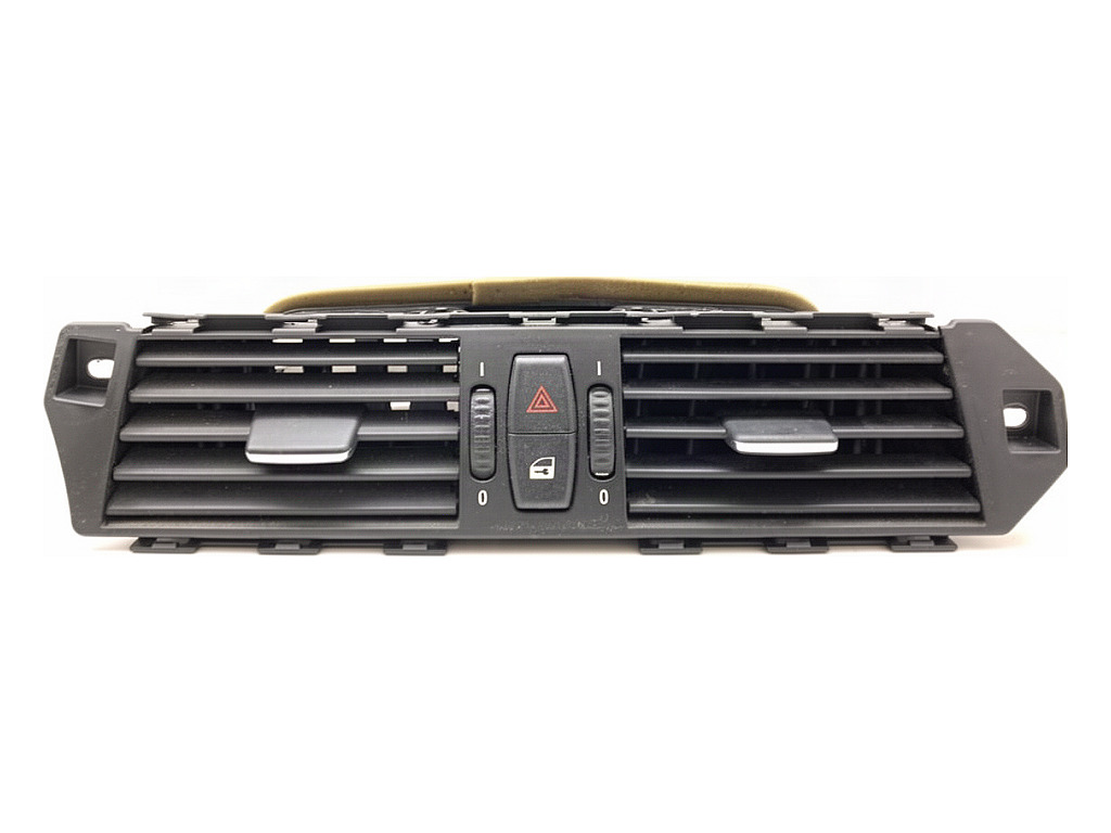 [STARK-946139] Rejilla de ventilación frontal BMW Serie 5 Touring (E61)