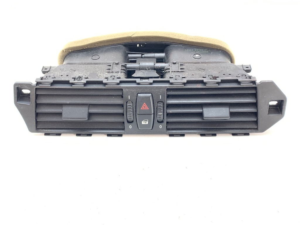 [STARK-946657] Rejilla de ventilación frontal BMW Serie 5 (E60)