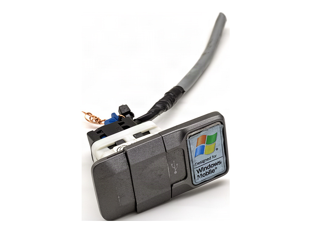 [STARK-946747] Puerto USB Fiat Bravo II (198_)