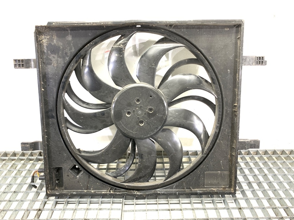 [STARK-865227] Ventilador del radiador AUDI Q4 Sportback (F4N) 2021-2022 40 e-tron 150 kW
