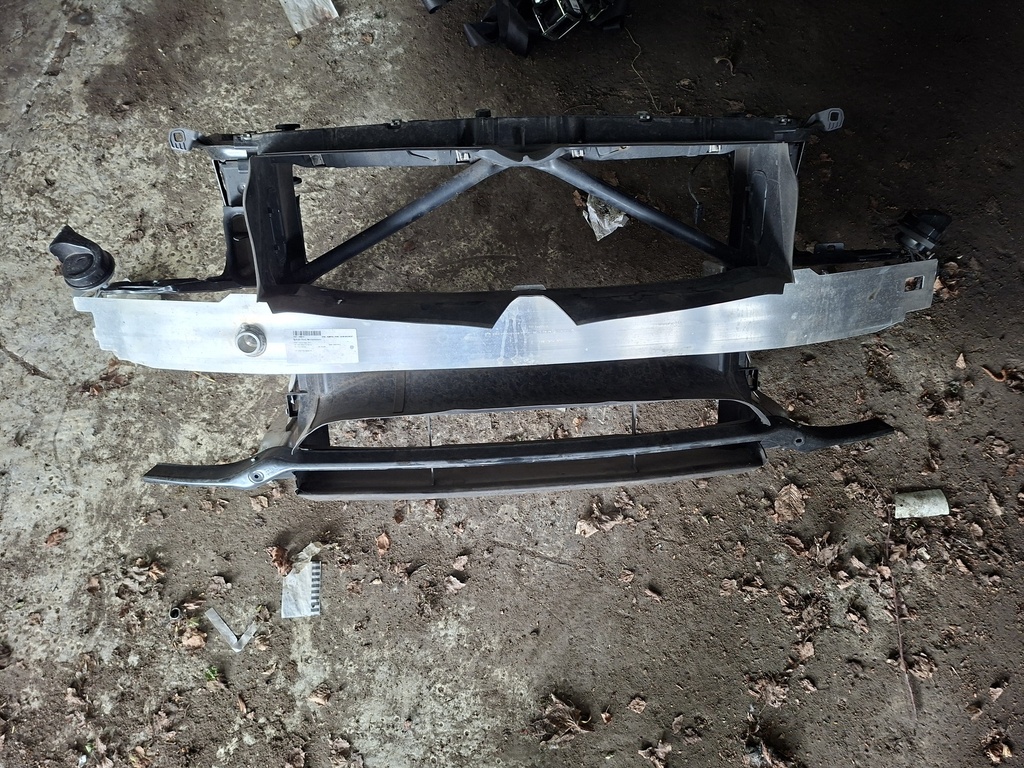 [EPE-103247] Barra de refuerzo de parachoques delantero BMW Serie 1 Sports Hatch