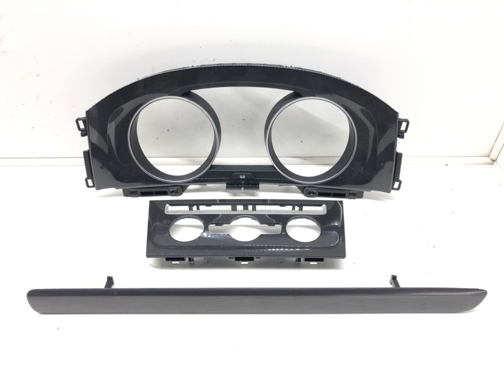 [STARK-571257] Molduras decorativas VW Golf VII