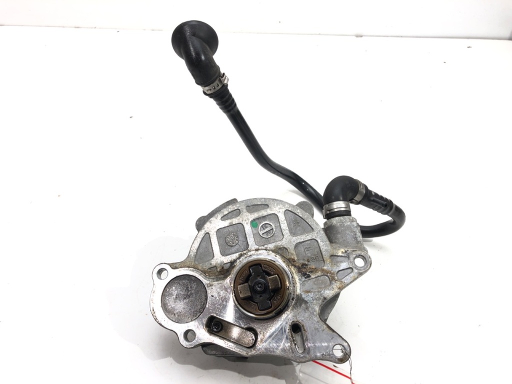 [STARK-575695] Bomba de vacío Audi A4 B8 Avant