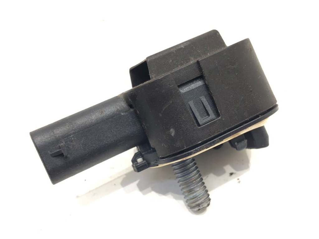 [STARK-581501] Sensor de impacto BMW 5 Touring (F11)