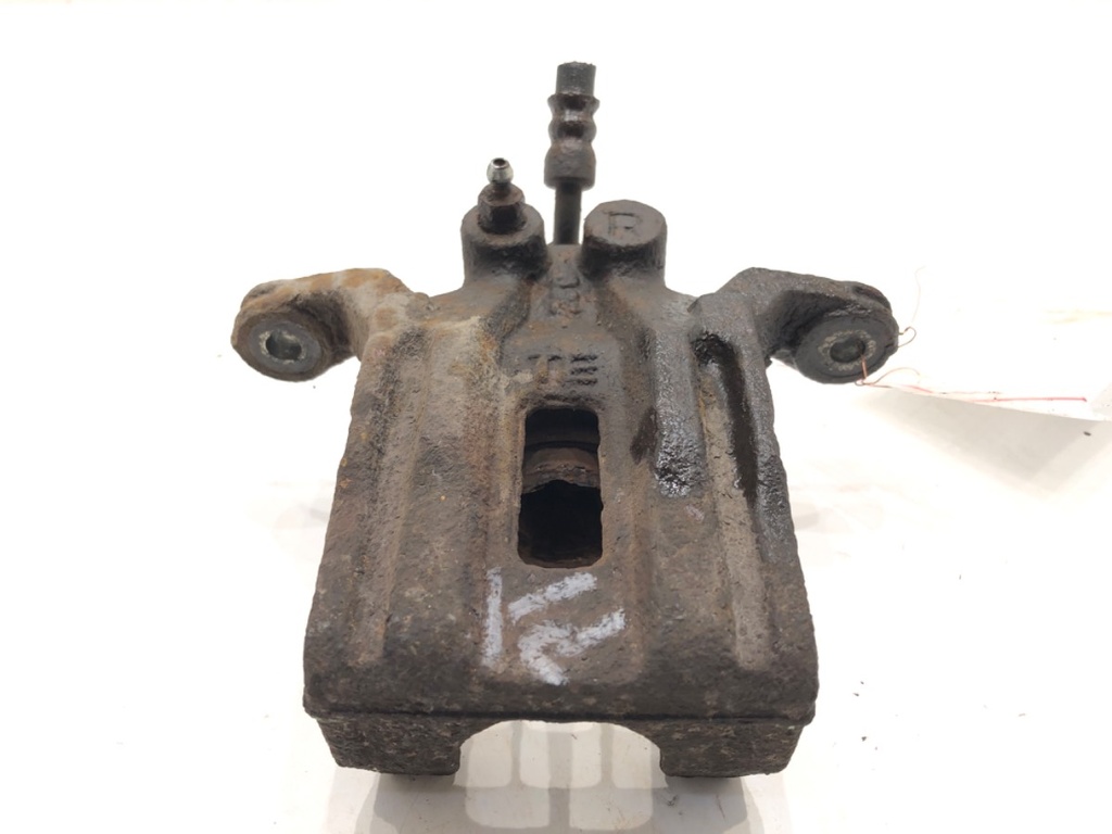 [STARK-582307] Pinza de freno trasera derecha NISSAN PATHFINDER III (R51)