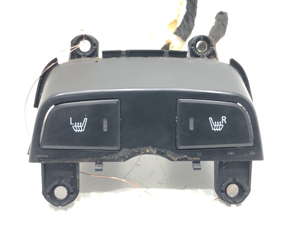 [STARK-583507] Interruptor de asiento Chevrolet Spark