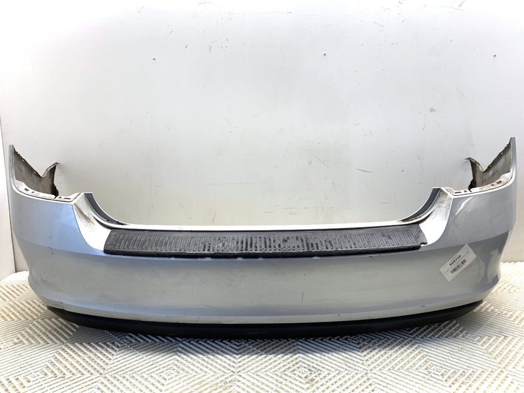 [STARK-868720] Parachoques trasero SKODA RAPID (NH3, NK3, NK6) 2012-2022