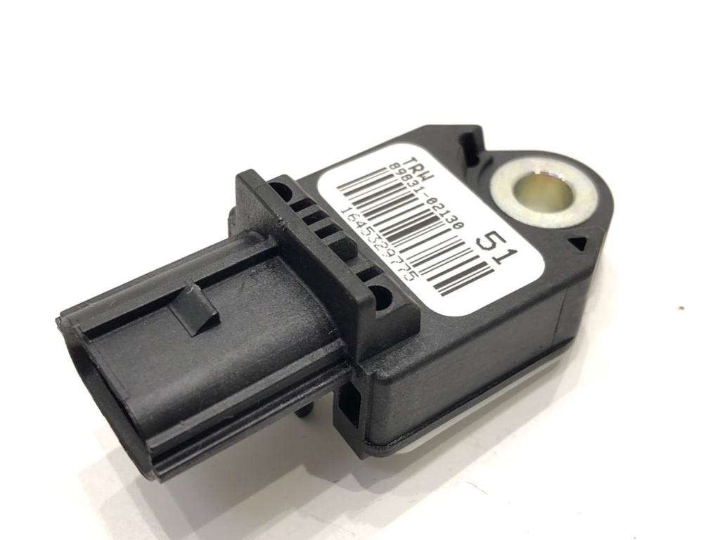 [STARK-586006] Sensor de impacto Toyota Auris Kombi (_E18_)