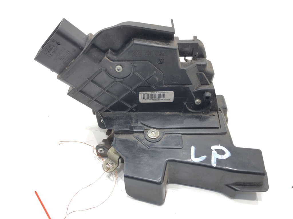 [STARK-587089] Cerradura de puerta delantera izquierda Ford Focus II (DA_, HCP, DP)