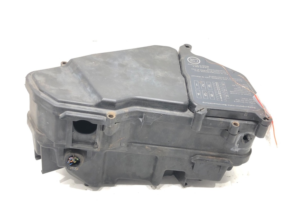 [STARK-593195] Caja de fusibles Porsche Cayenne (9PA)