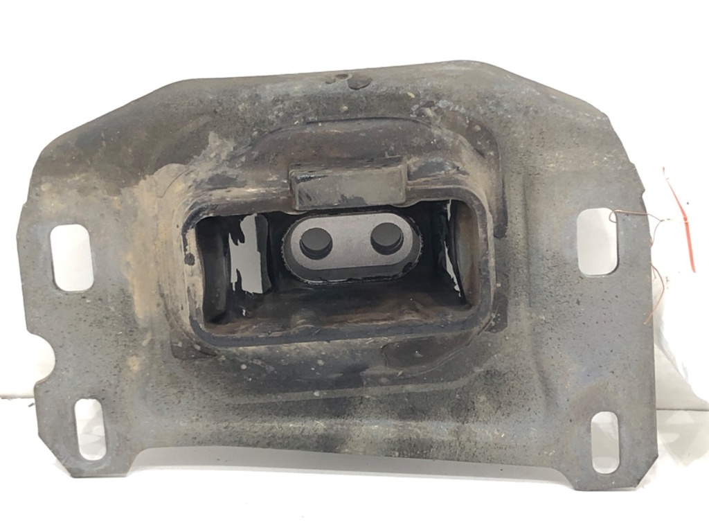 [STARK-594176] Soporte de motor Peugeot 308 SW II