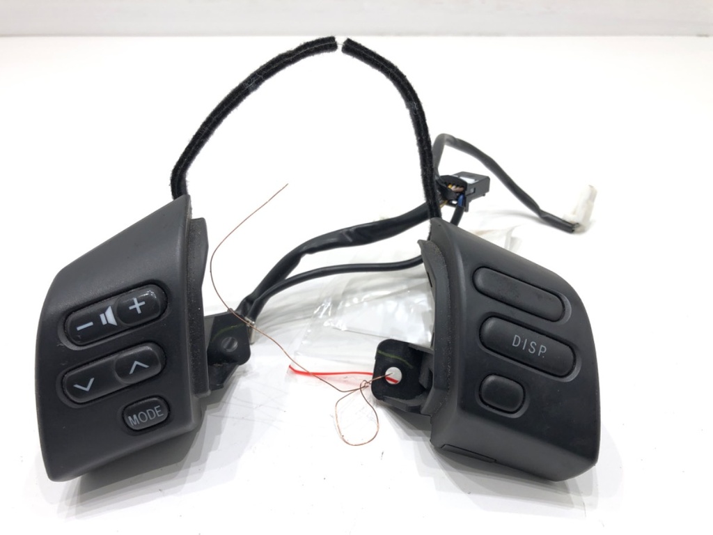 [STARK-595184] Mandos de volante Toyota Corolla Verso